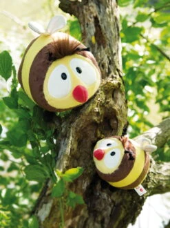 Nici 44481 Biene Classic Bear Bär Ca 17cm Plüsch Kuscheltier -Nici Store 44480 06 444481 Milieu 1532x2048 1