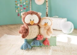 Nici 48079 Eule Oscar 50cm Mit Drehbarem Kopf Plüsch The Owlsons -Nici Store 46093 04 46096 Milieu 2048x1462