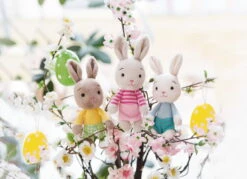 Nici 47512 Happy Bunnies Bunny Hase Hellgrau Rosa Shirt 15cm Plüsch Kuscheltier -Nici Store 47513 06 47512 47511 Milieu 2048x1487