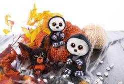 Nici 47549 Glubschis Halloween Sensenmann Sanito 25cm Plüsch Kuscheltier 19 Nici 47549 Glubschis Halloween Sensenmann Sanito 25cm Plüsch Kuscheltier -Nici Store 47549 10 46304 46305 Milieu 2048x1395