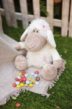 Nici 48533 Schaf Mit Blume Jolly Rosa Ca 25cm Schlenker Plüsch Kuscheltier -Nici Store 48533 13 Milieu 1365x2048